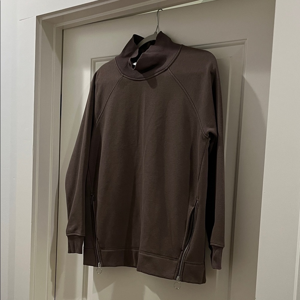 Athleta Womens Chocolate Turtleneck Sweatshirt